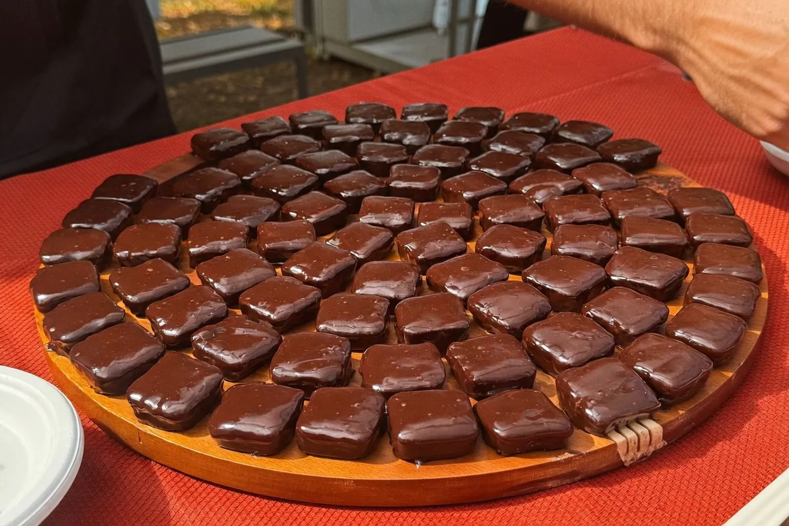 Где встретить звездных шефов Food Network на осенних гастрофестивалях